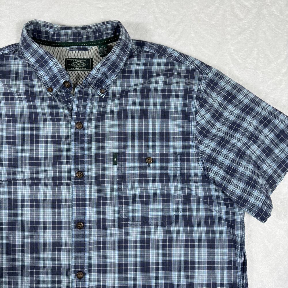 G.H Bass & Co Men's XL Blue Plaid Short Sleeve Button Down Trail Shirt Casual‎